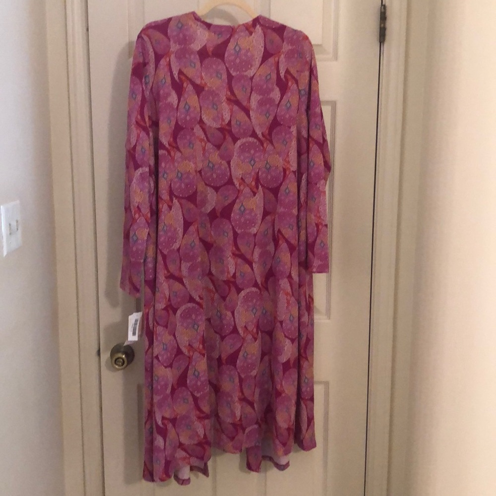 Lula Roe Sara - Picture 2 of 4